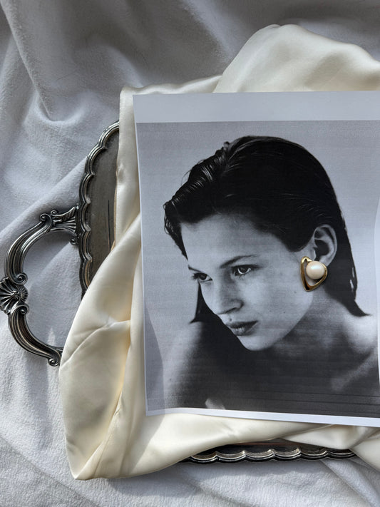 Vintage Gold Tone Earrings with Pearls