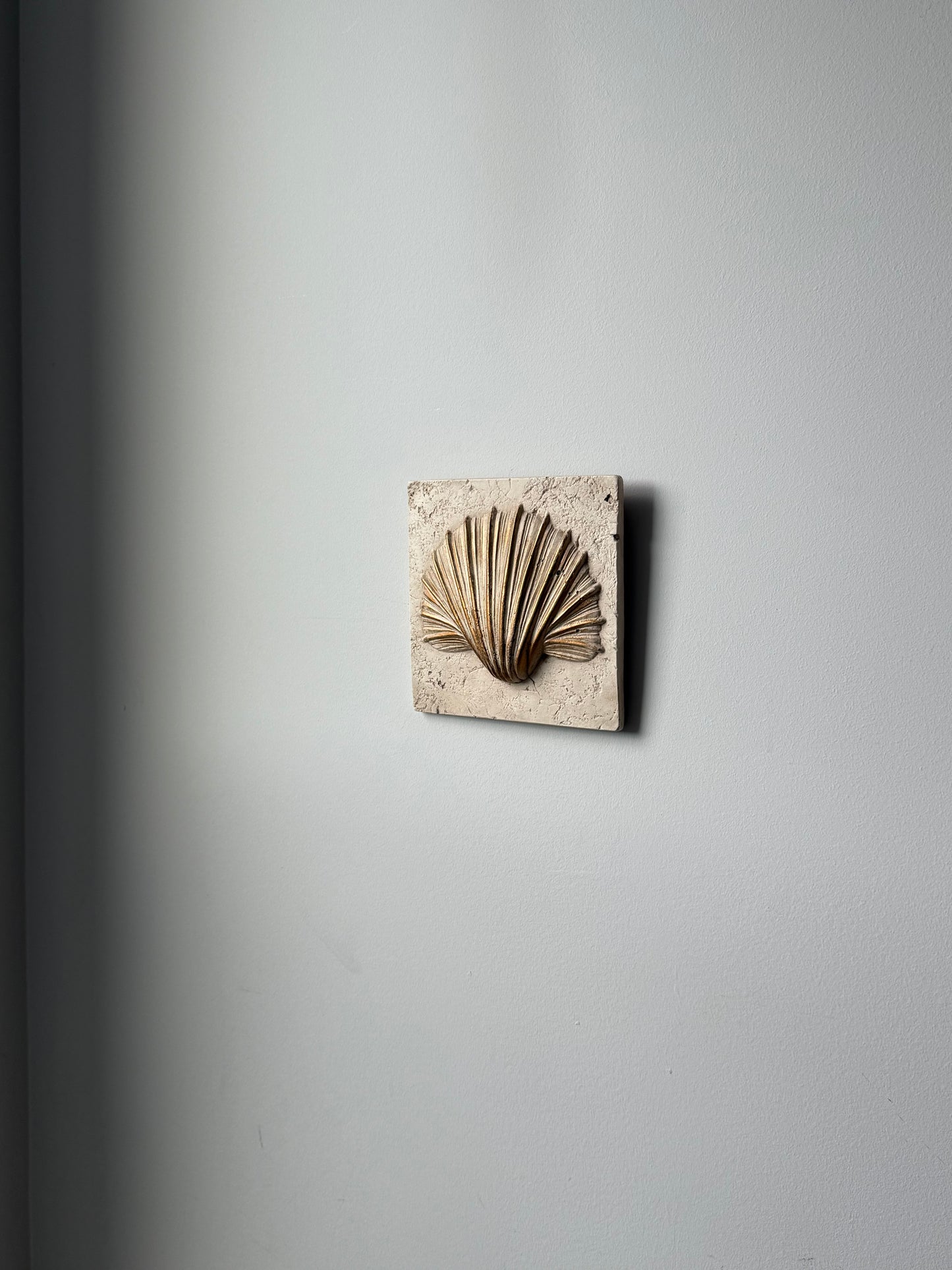 Vintage Canadian Ceramic Wall Art – Shell Set (2 pcs)