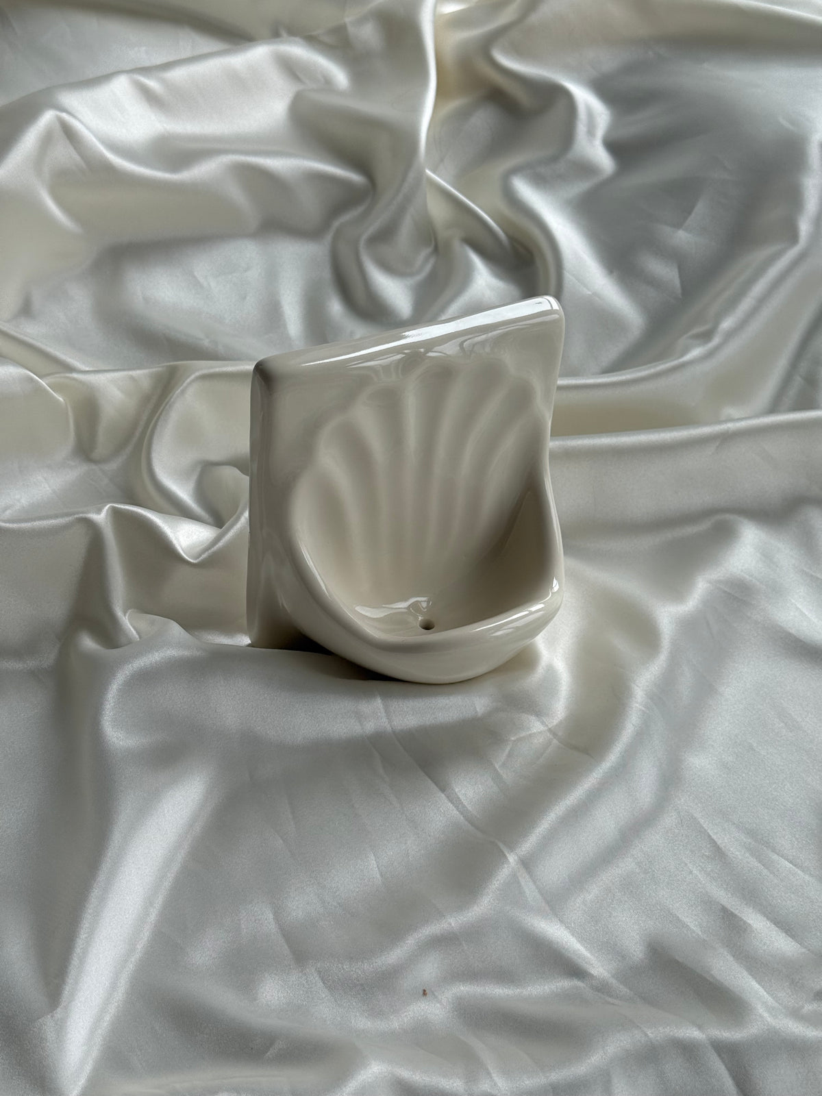Vintage Ceramic Shell Wall Soap Dish