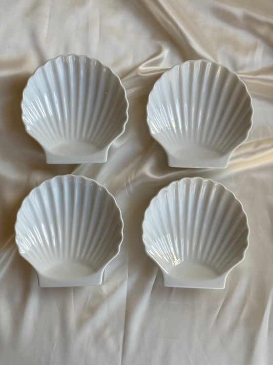 Set of 4 White Porcelain Scallop Shell Dishes