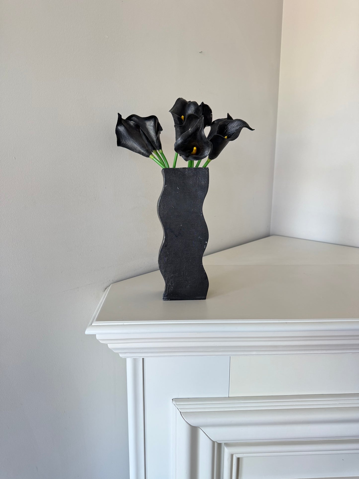 Wavy organic ceramic vase