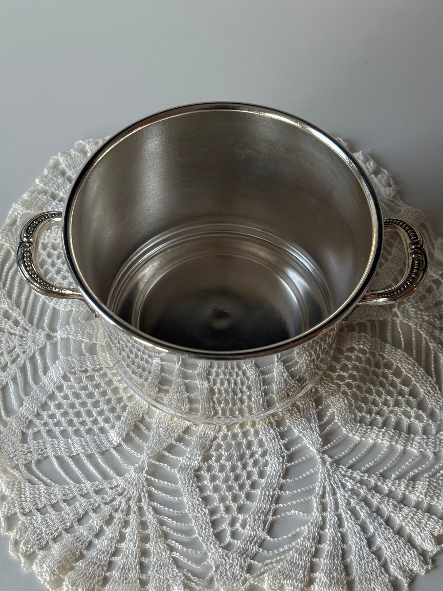 Vintage “Primrose Plate” Silver-Plated Bowl on Copper – c. 1950s
