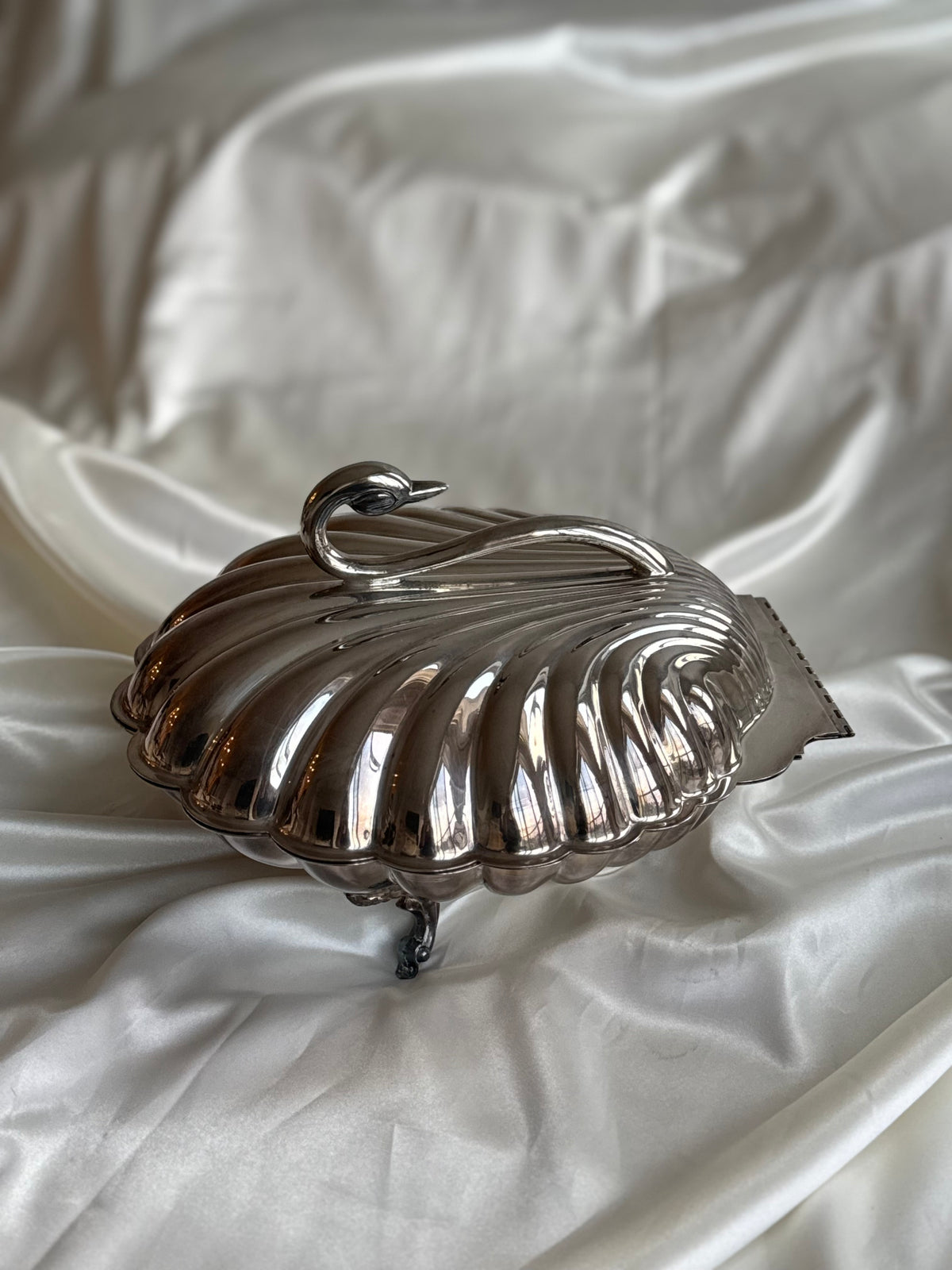 Vintage Leonard Silver Plated Swan & Shell Serving Dish