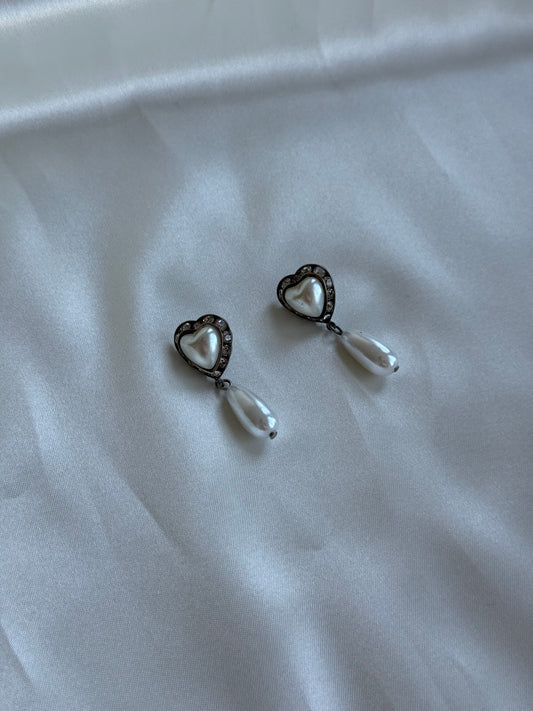 Vintage Pearl Heart Drop Earrings