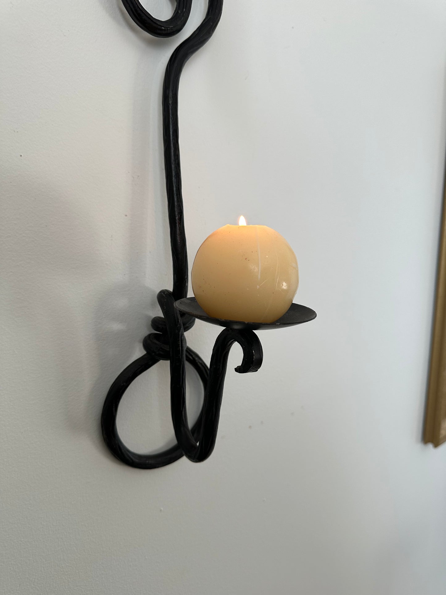 Rope look sconce candleholder