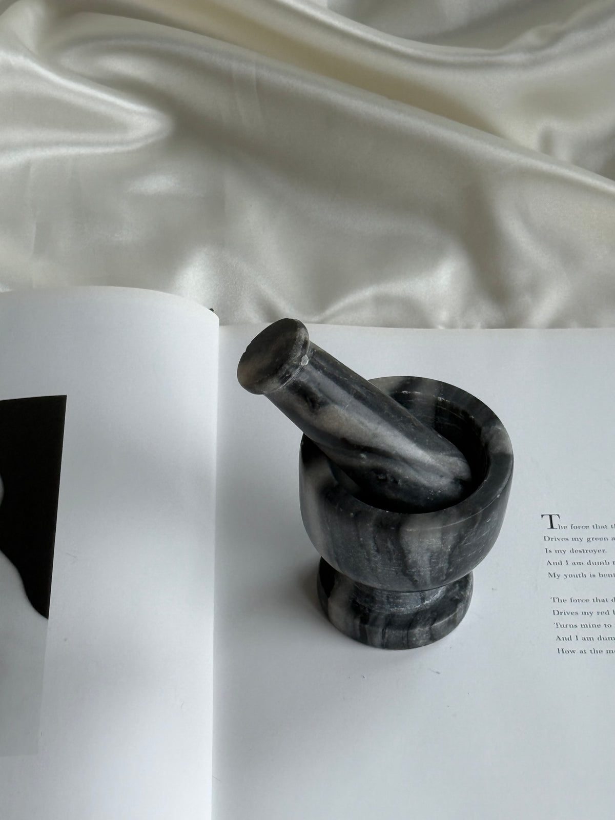 Small Marble Mortar & Pestle