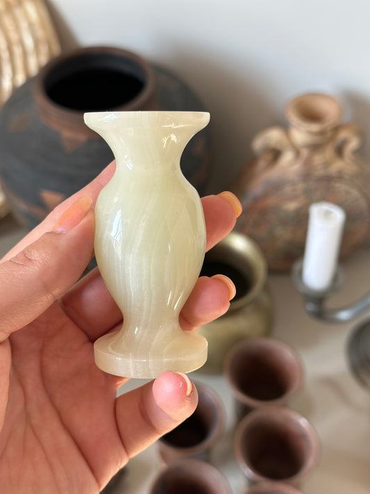 Mini onyx vase