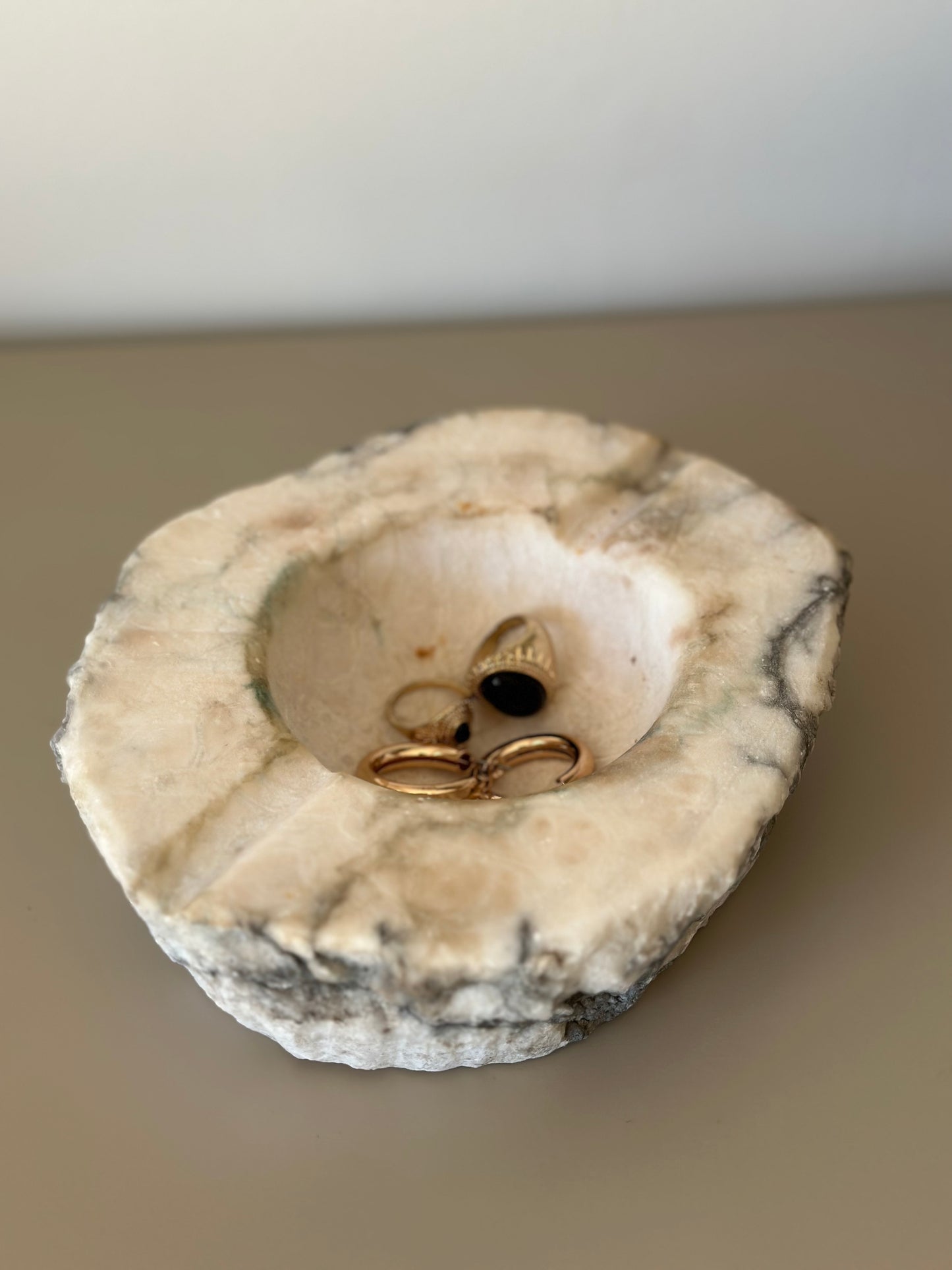 Stone catchall