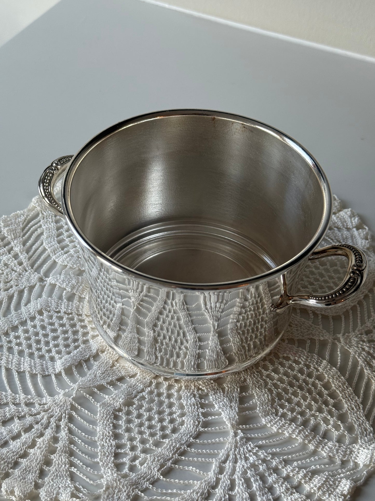 Vintage “Primrose Plate” Silver-Plated Bowl on Copper – c. 1950s