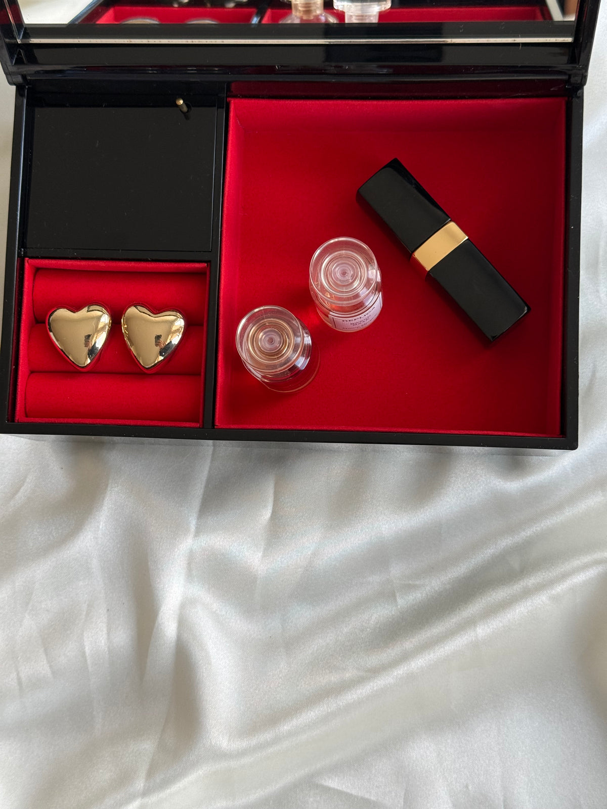 Vintage Japanese Lacquered Musical Jewelry Box