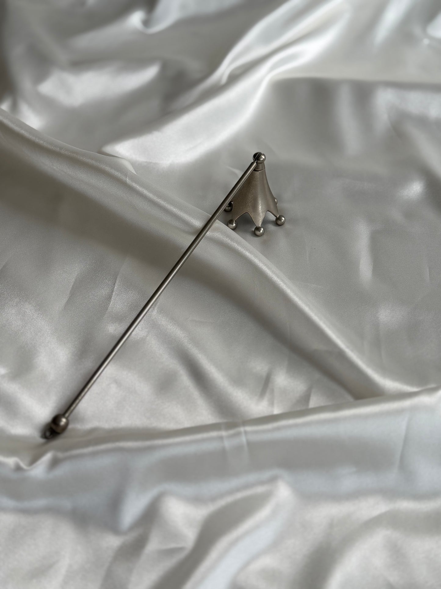Vintage Silver-Toned Candle Snuffer