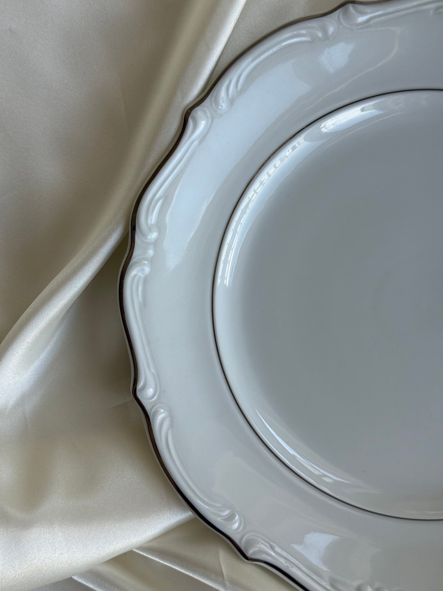 Vintage Wałbrzych Polish porcelain serving plate