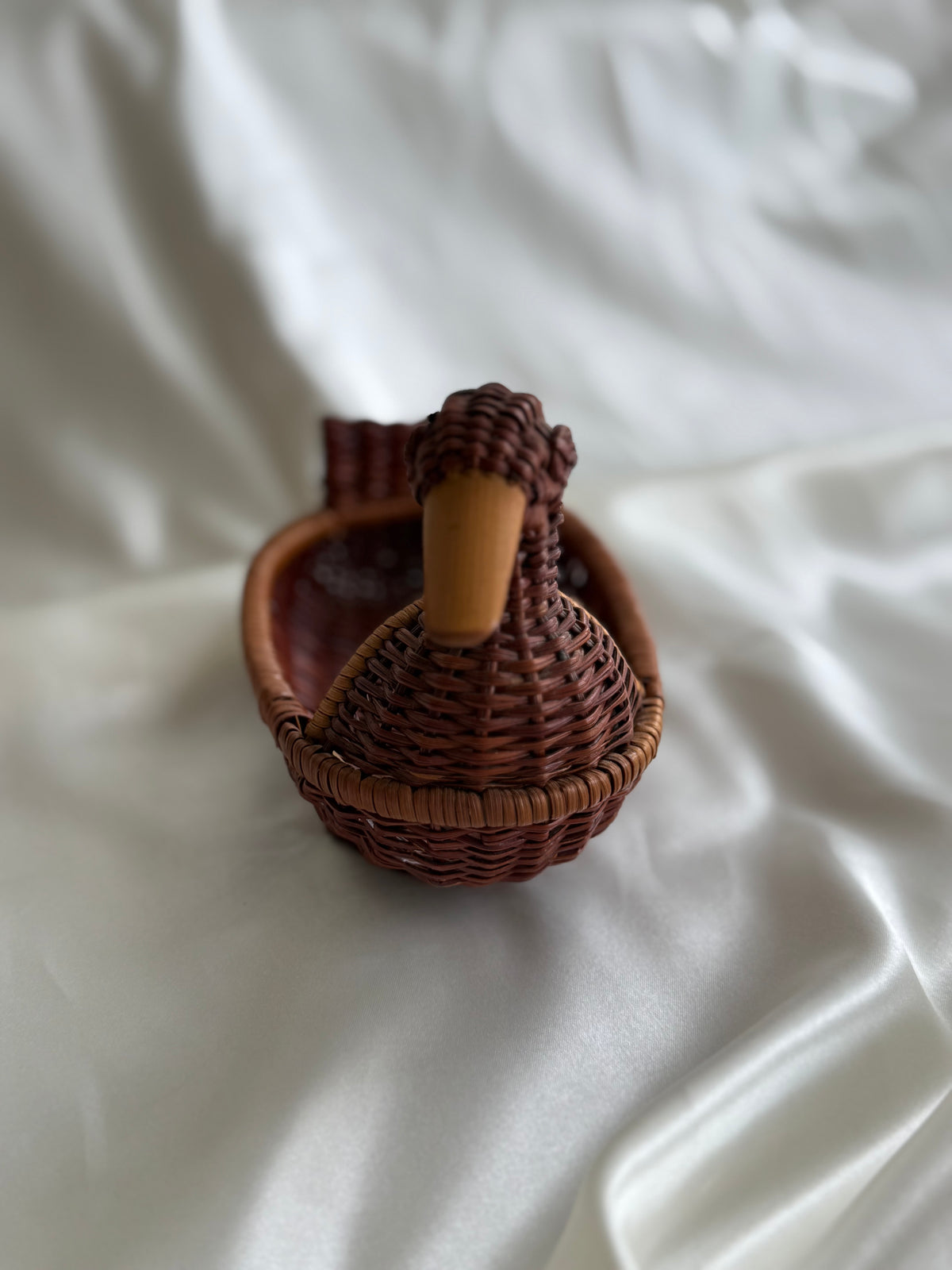 Vintage Handwoven Wicker Duck Basket / Trinket Dish