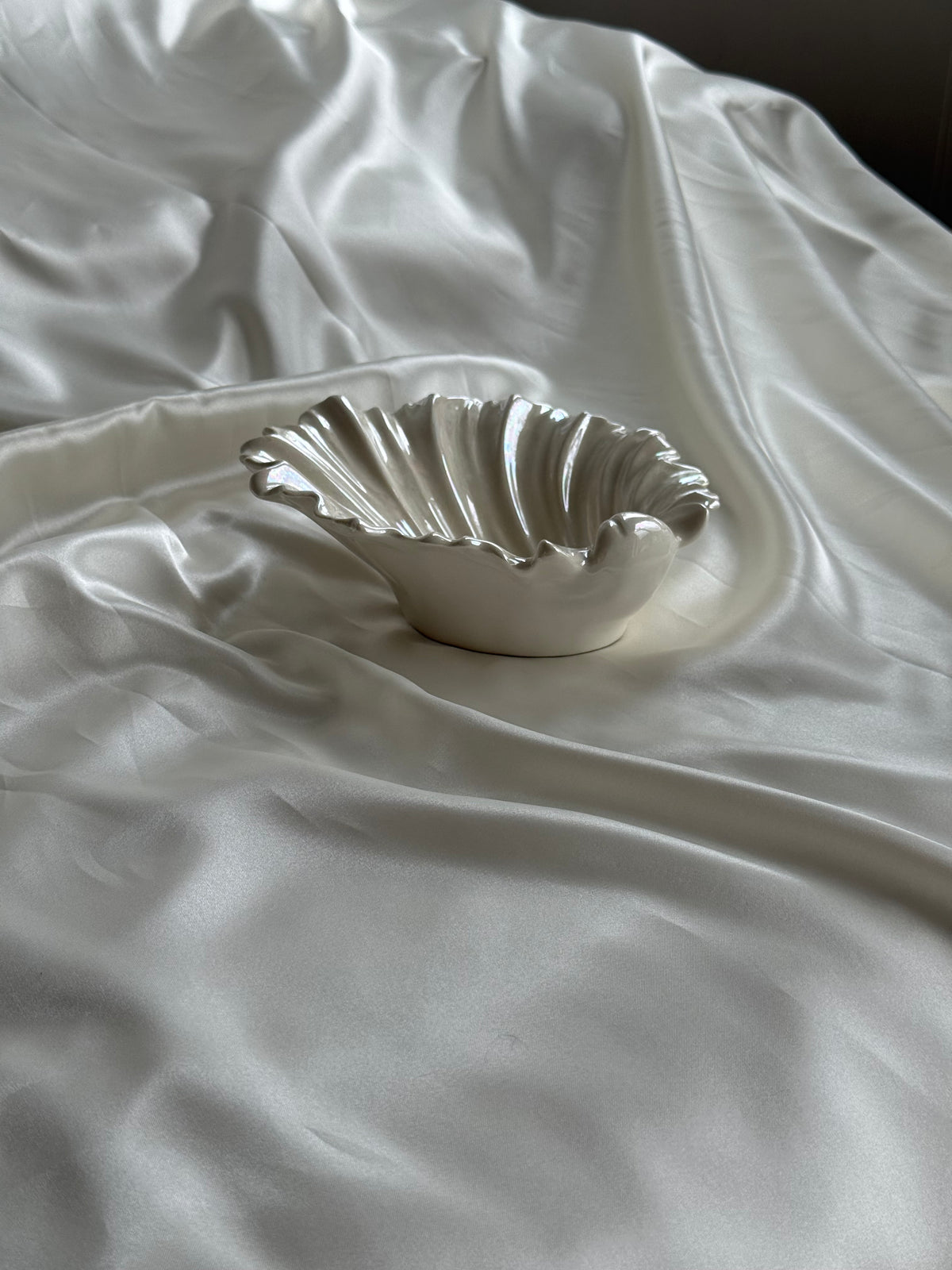 Vintage Iridescent Ceramic Scallop Shell Dish