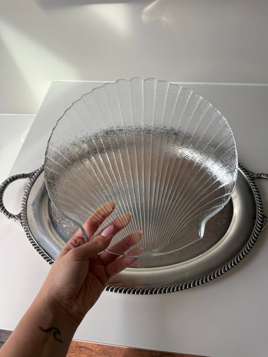 Vintage Arcoroc France Coquillage Shell Dinner Plates – Set of 8 (Clear Glass )