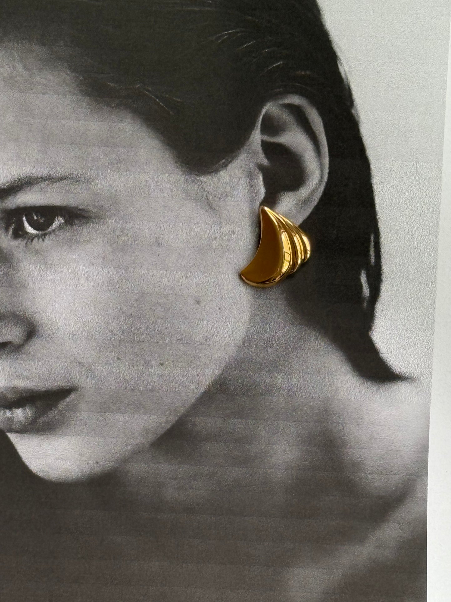 Vintage MONET Sculptural Gold-Tone Stud Earrings