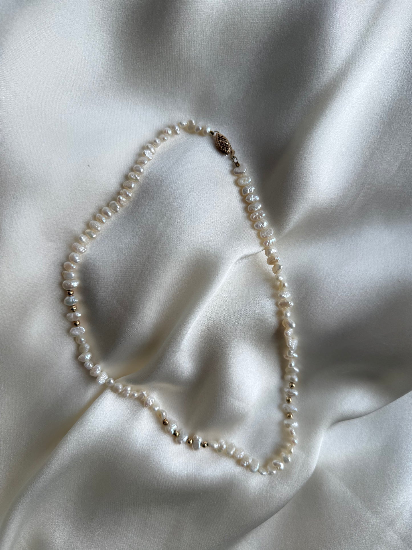 Vintage Freshwater Pearl Necklace with 14K Gold Clasp – 16”