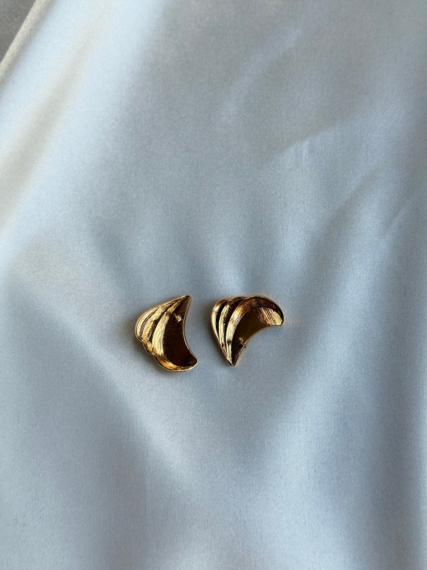 Vintage MONET Sculptural Gold-Tone Stud Earrings