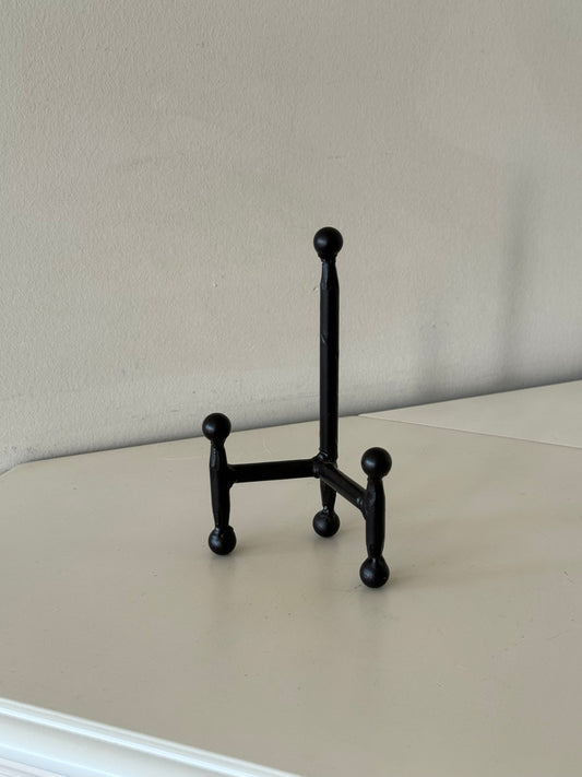 Vintage Display Easel – Sculptural Minimalist Stand
