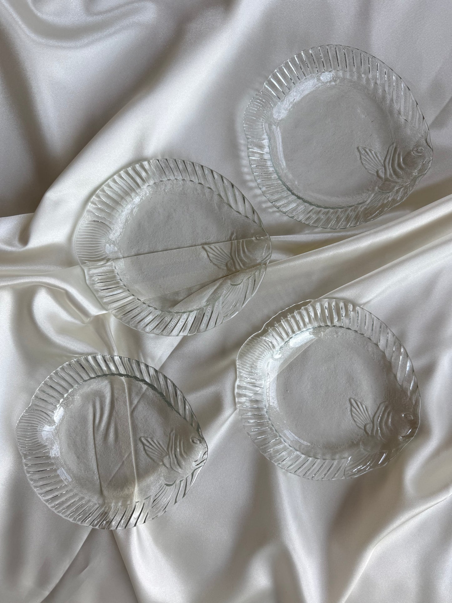 Set of 4 Vintage Glass Fish appetizer Plates