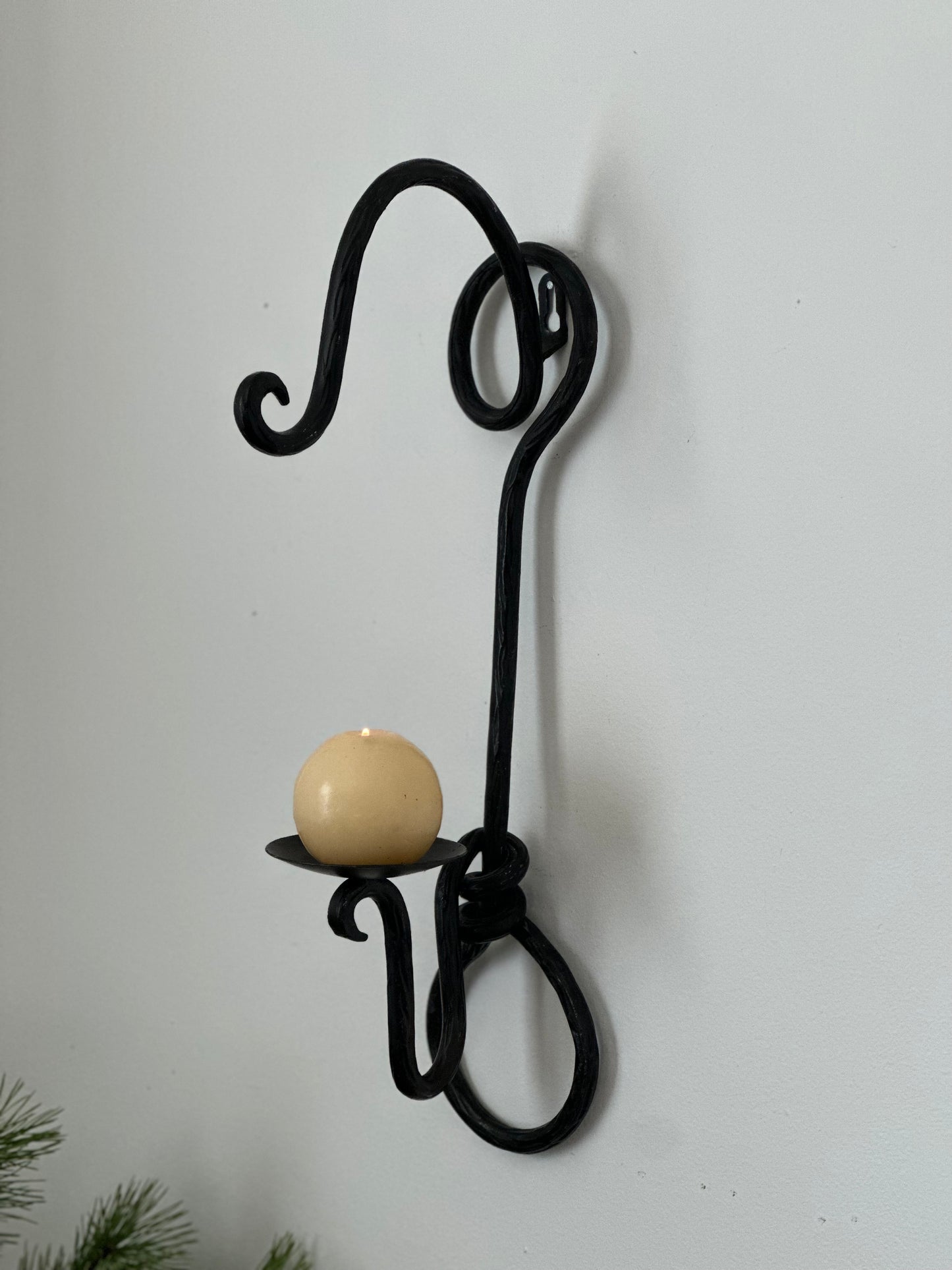 Rope look sconce candleholder