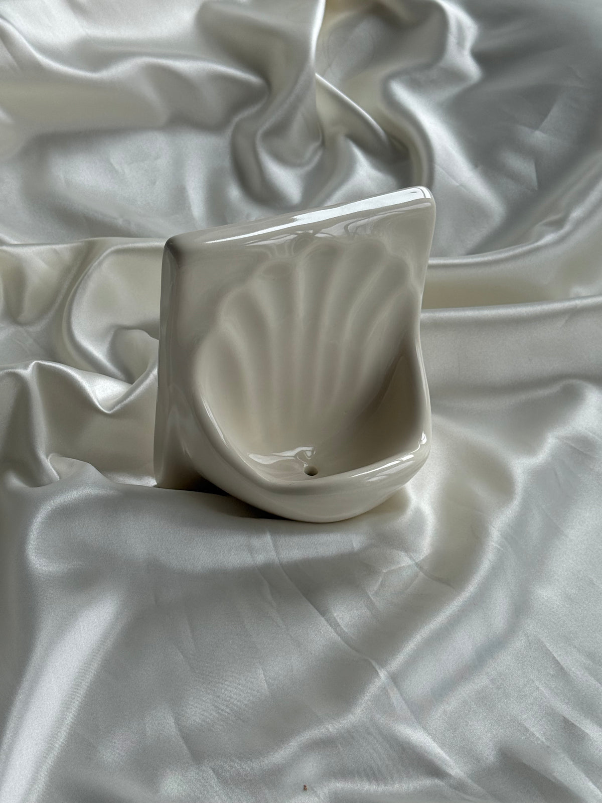 Vintage Ceramic Shell Wall Soap Dish