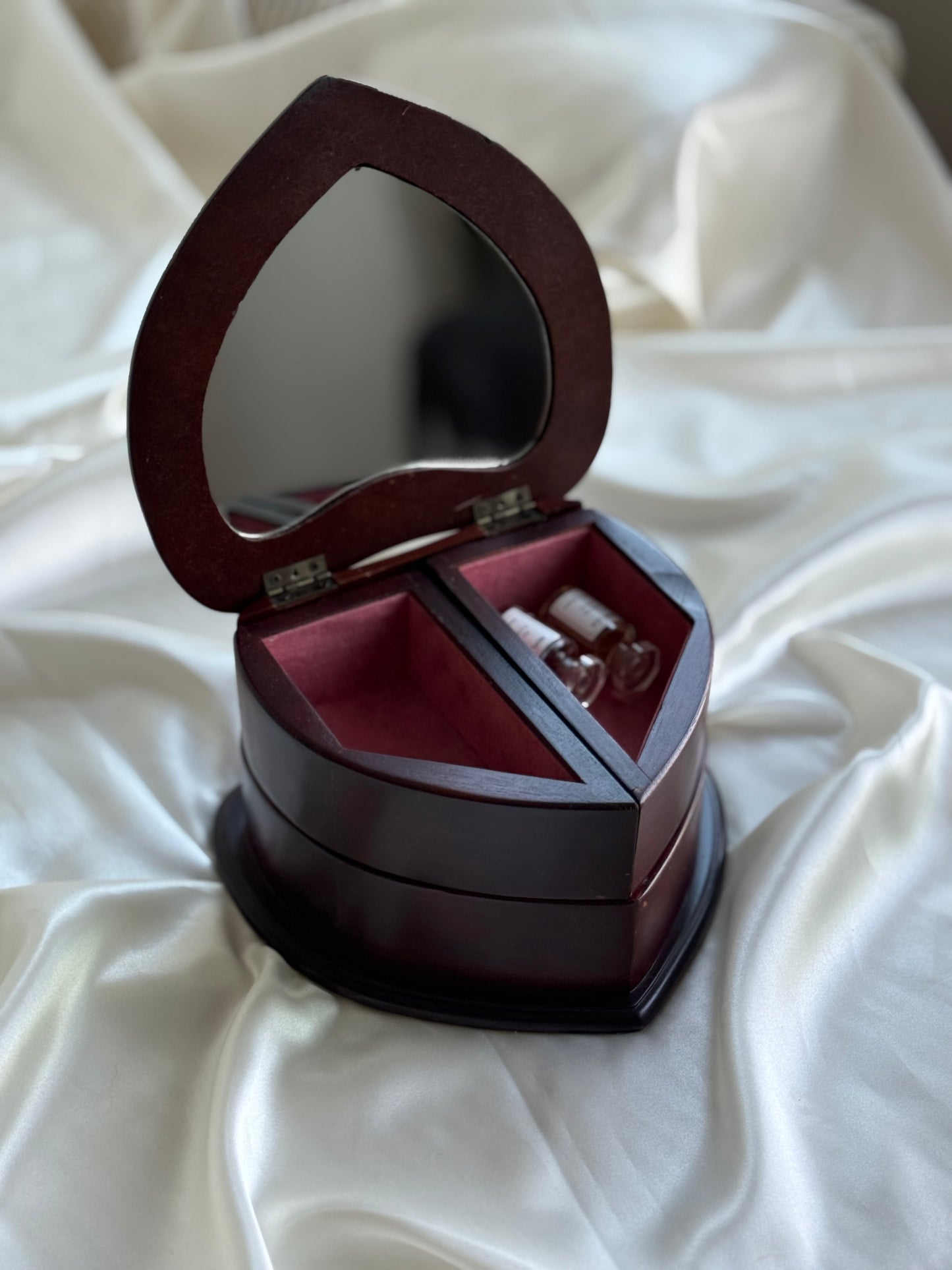 Vintage Heart-Shaped Wooden Jewelry Box with Mirror