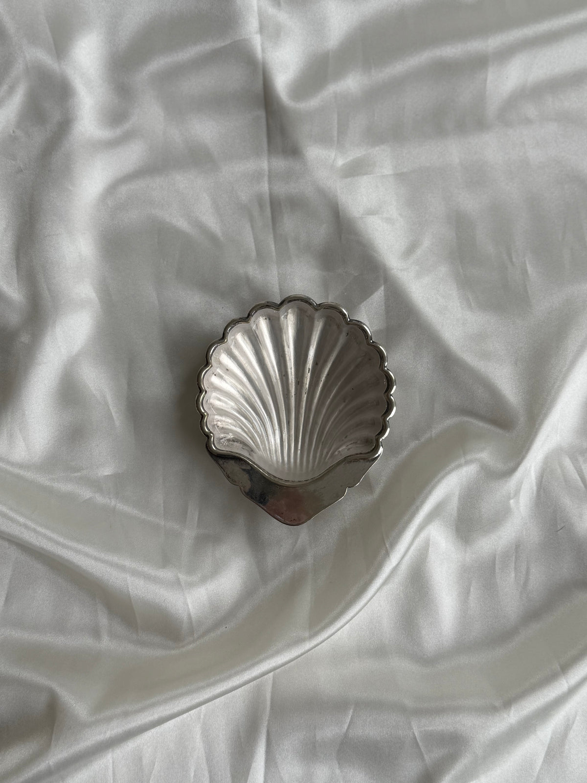 Vintage English Silver-Plated Shell Dish with Removable Glass Insert | Helios Plate