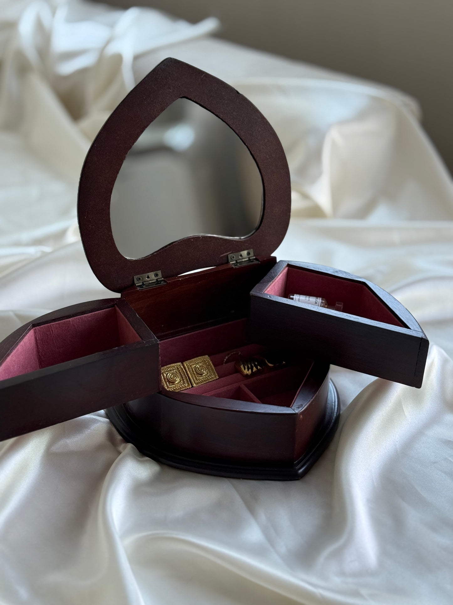 Vintage Heart-Shaped Wooden Jewelry Box with Mirror