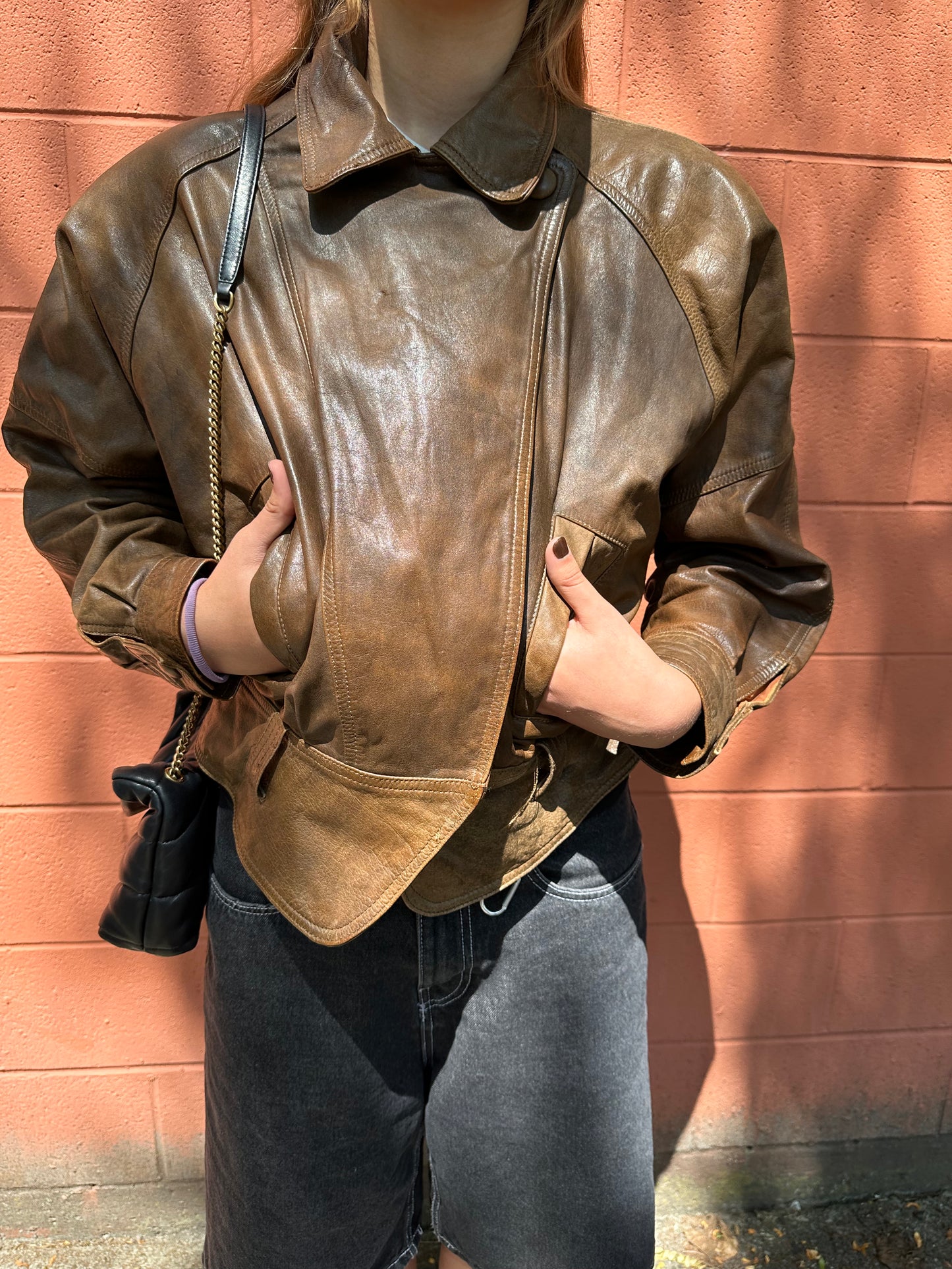 Vintage brown leather jacket – vintagefindsbc