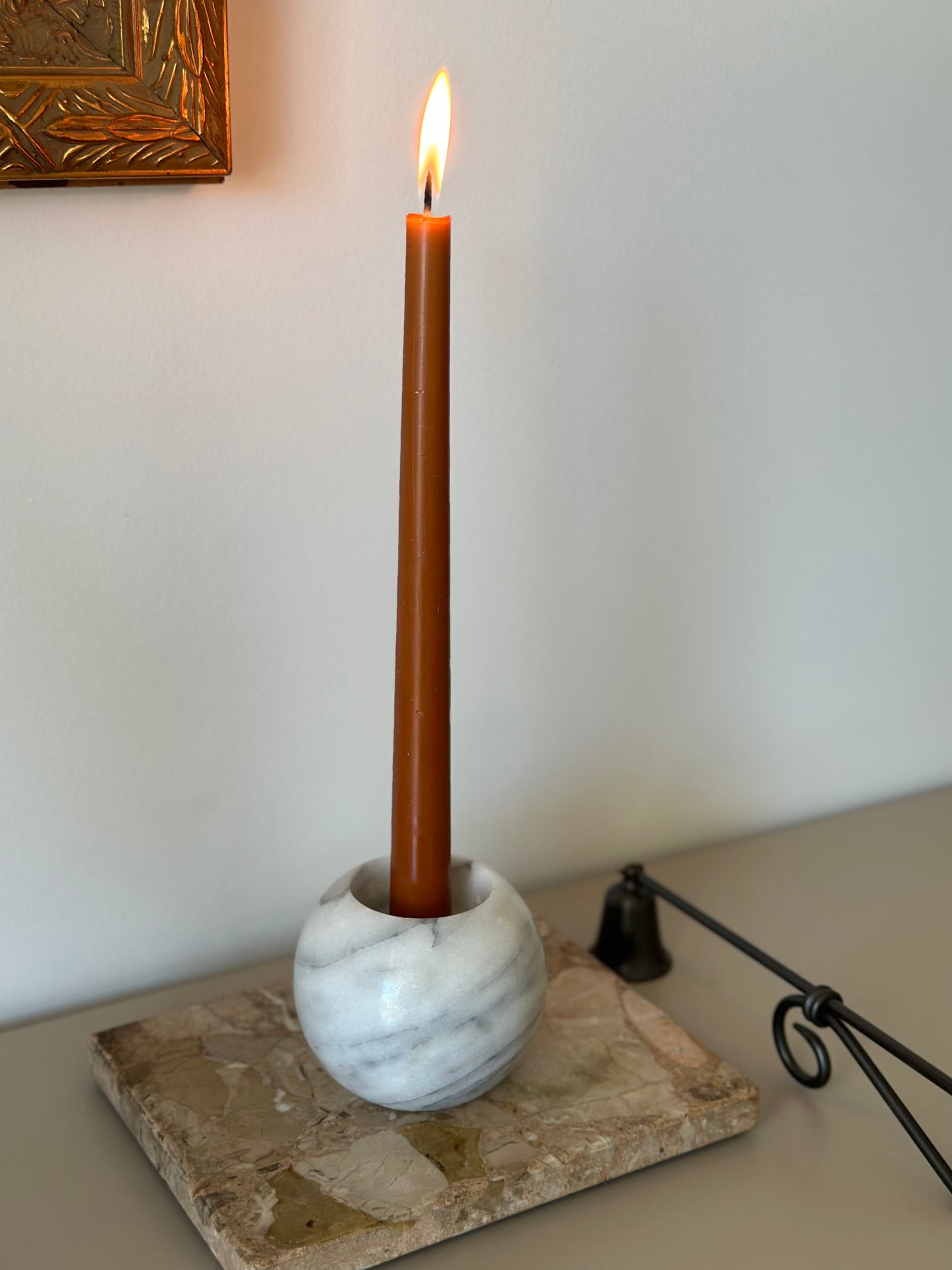 Round marble candleholder