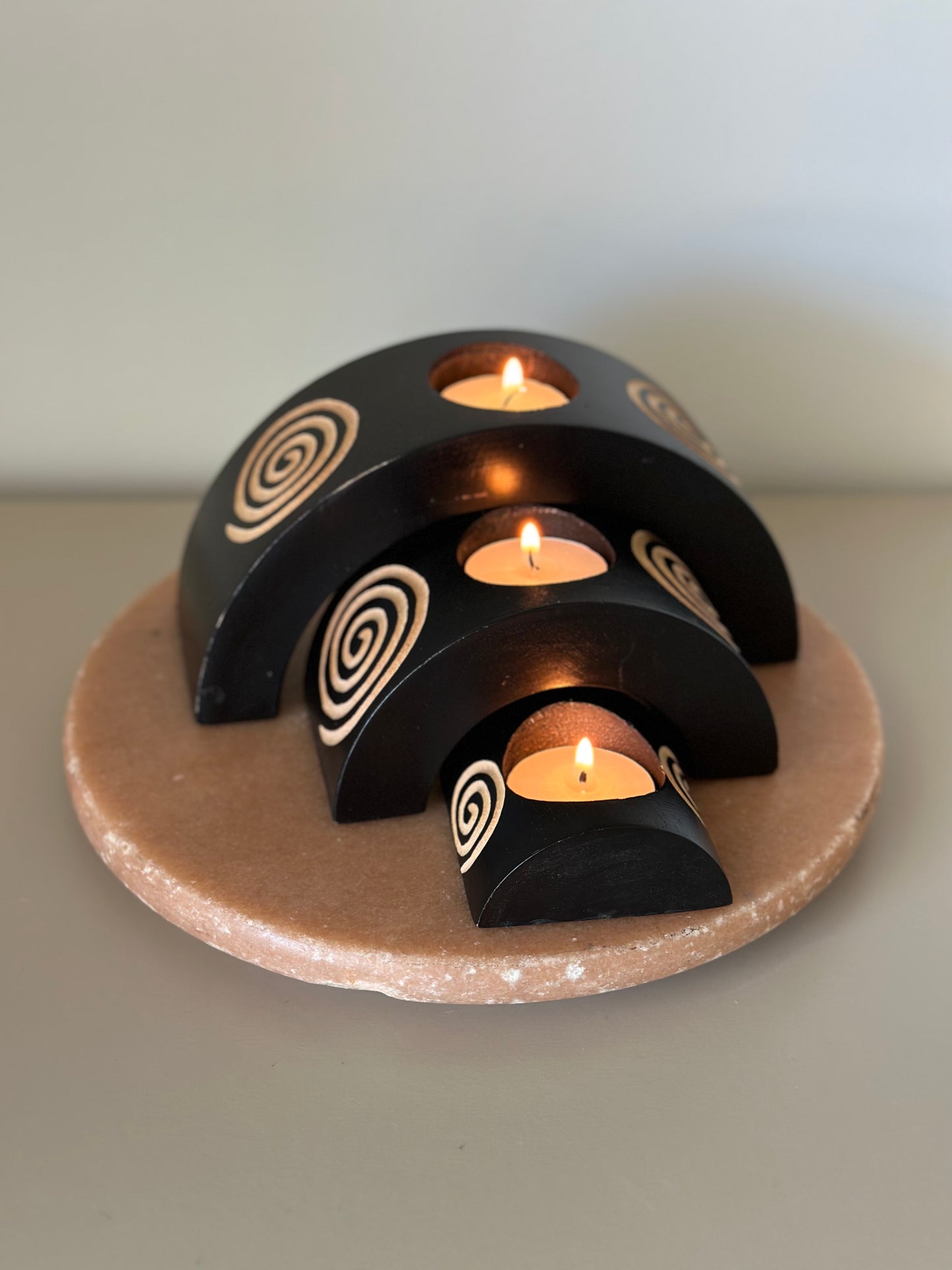 Mango wood bridge candleholder