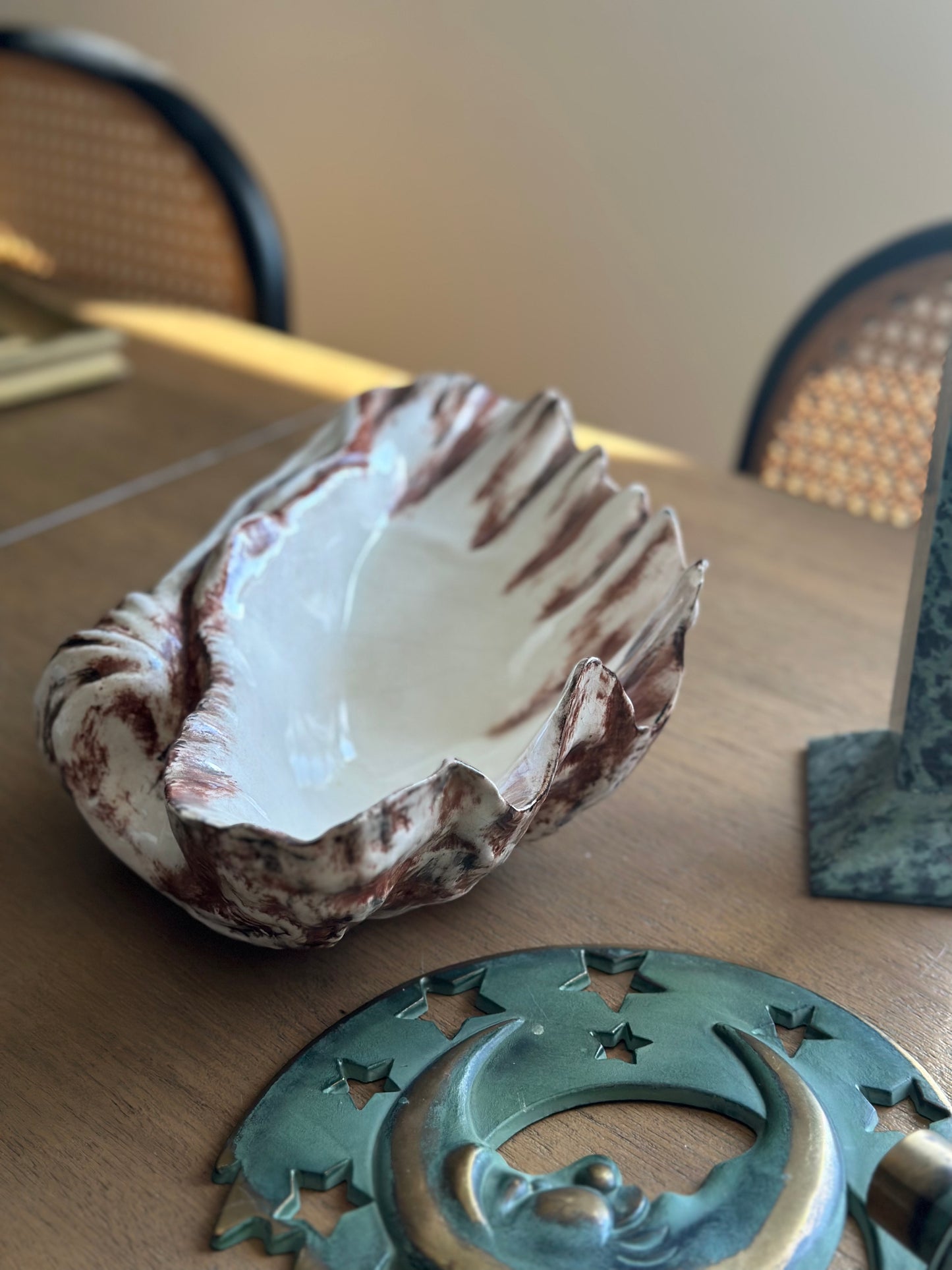 Ceramic shell dish