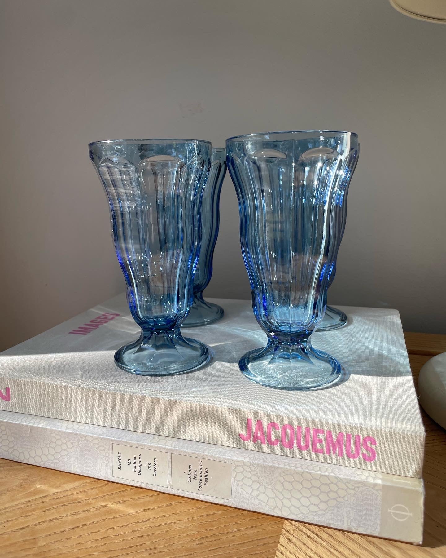 Wave milkshake glasses