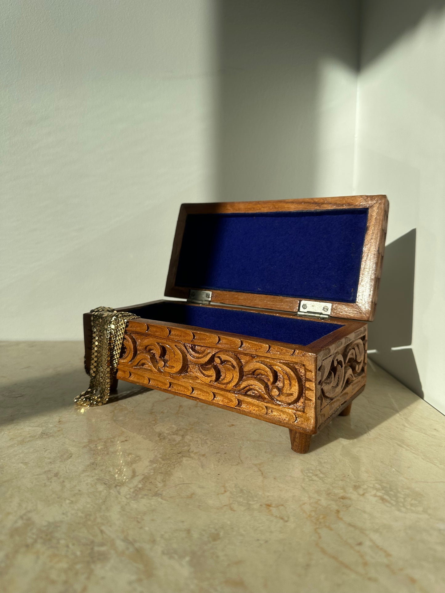 Wooden jewelry box