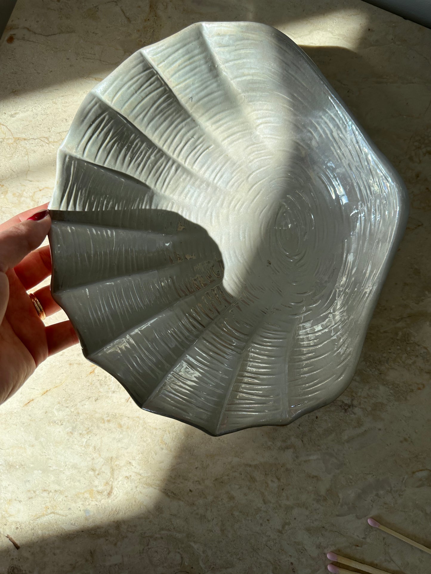 Ceramic shell plate