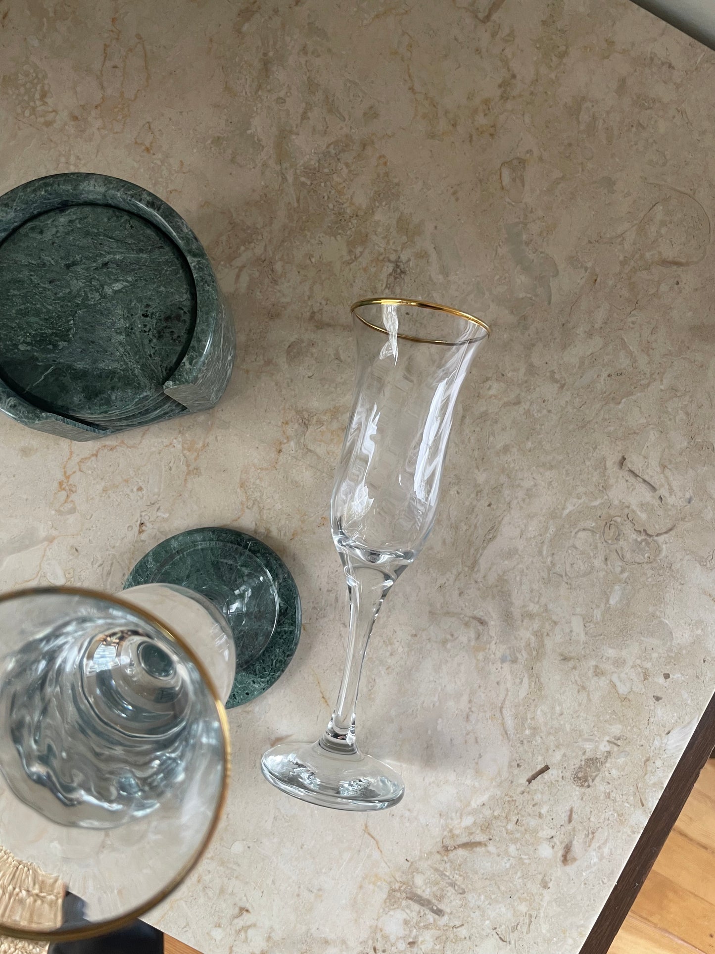 Champagne glasses with gold rim