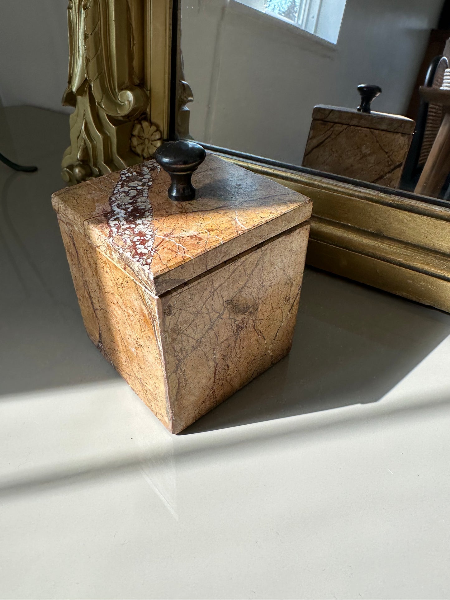 Marble jar with lid