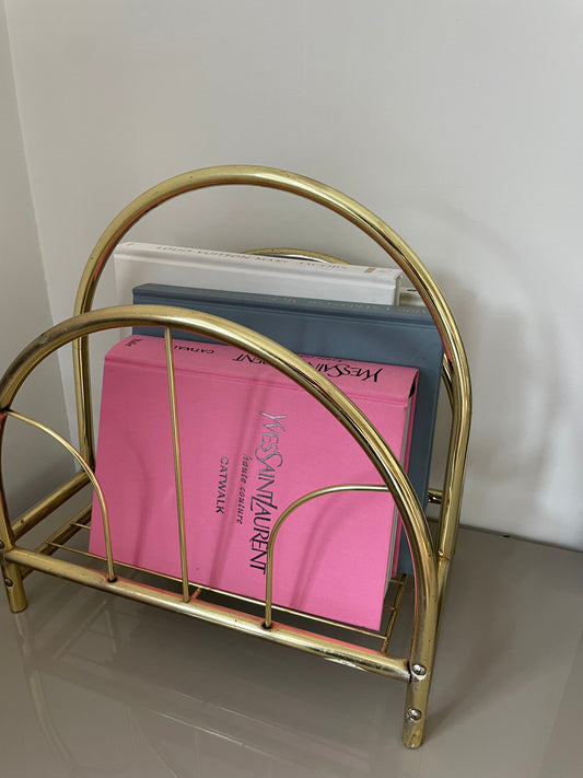 Magazine holder