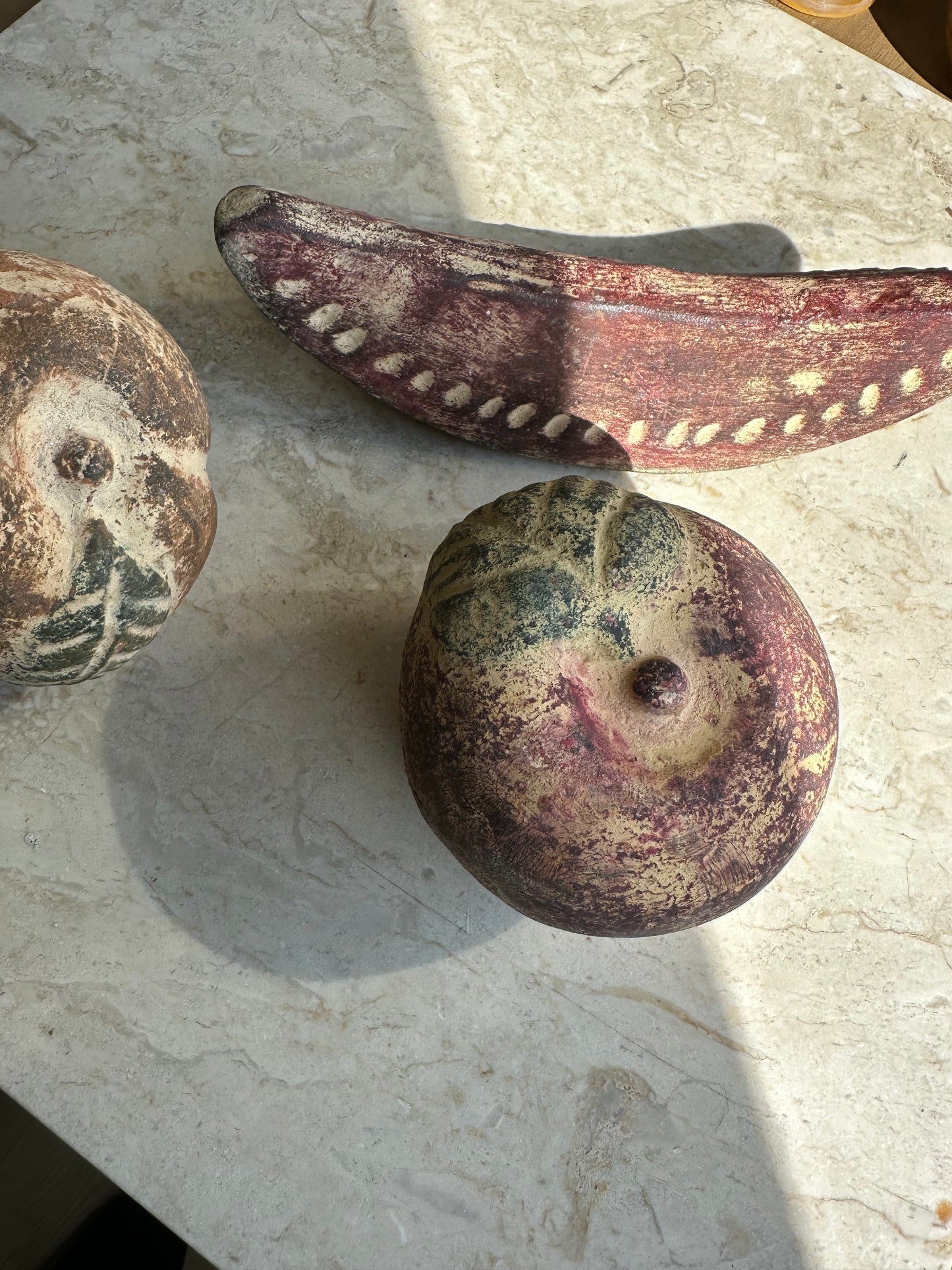 Ceramic fruits