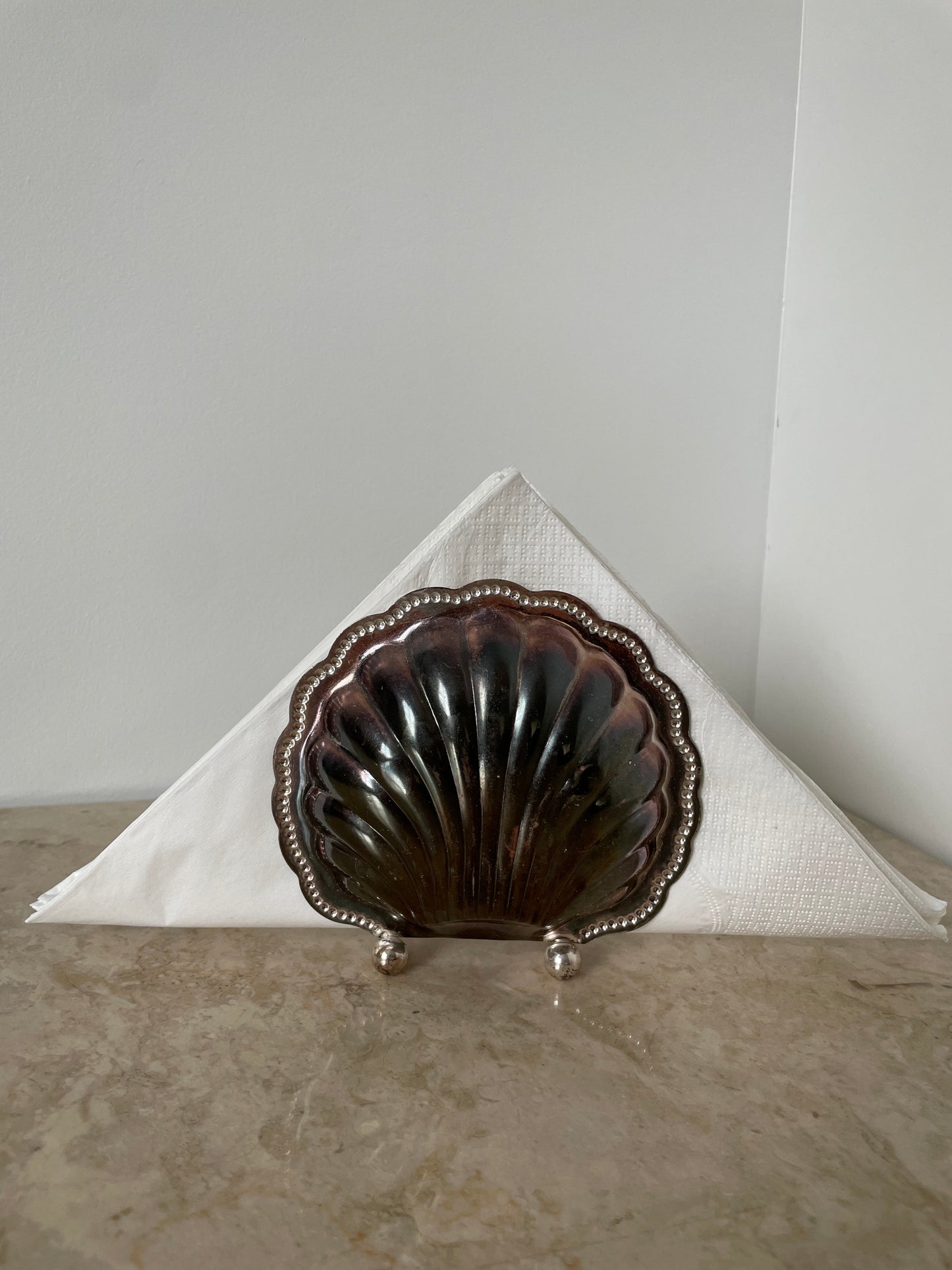 Shell napkin holder