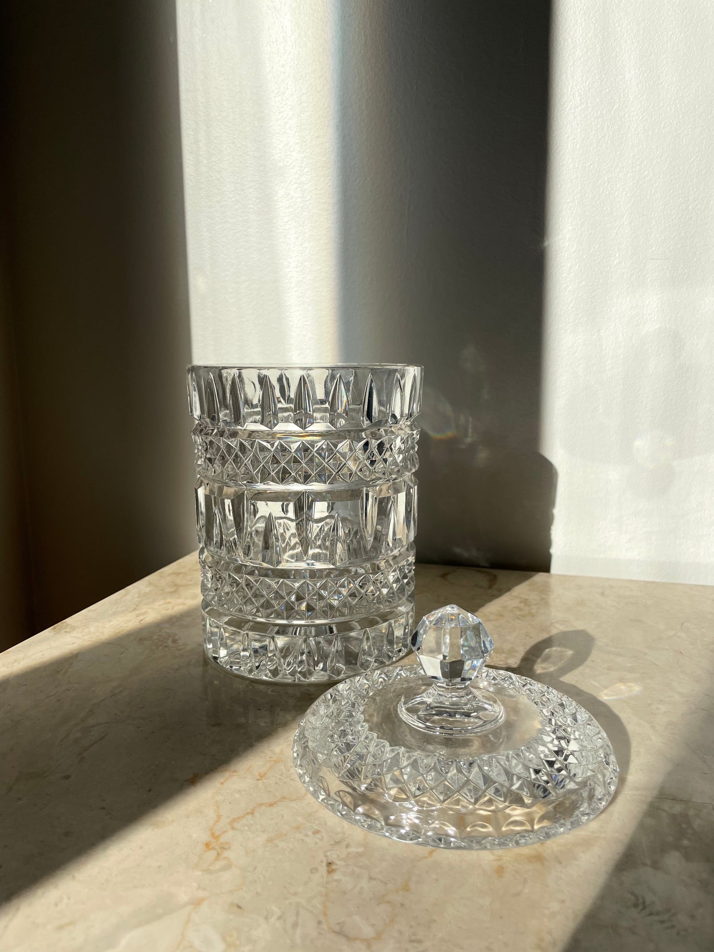 Large crystal Jar